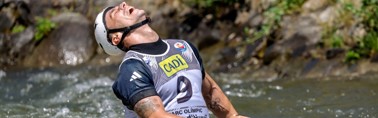 Adam Burgess won C1 silver at the season-opener in La Seu